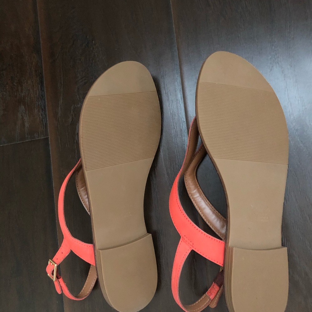 Sandals - Picture 5 of 9